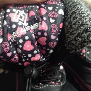 Kids' Black and Pink Winter Gloves